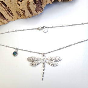 Fabrikk Dragon Fly Pendant Necklace | Eco Cork