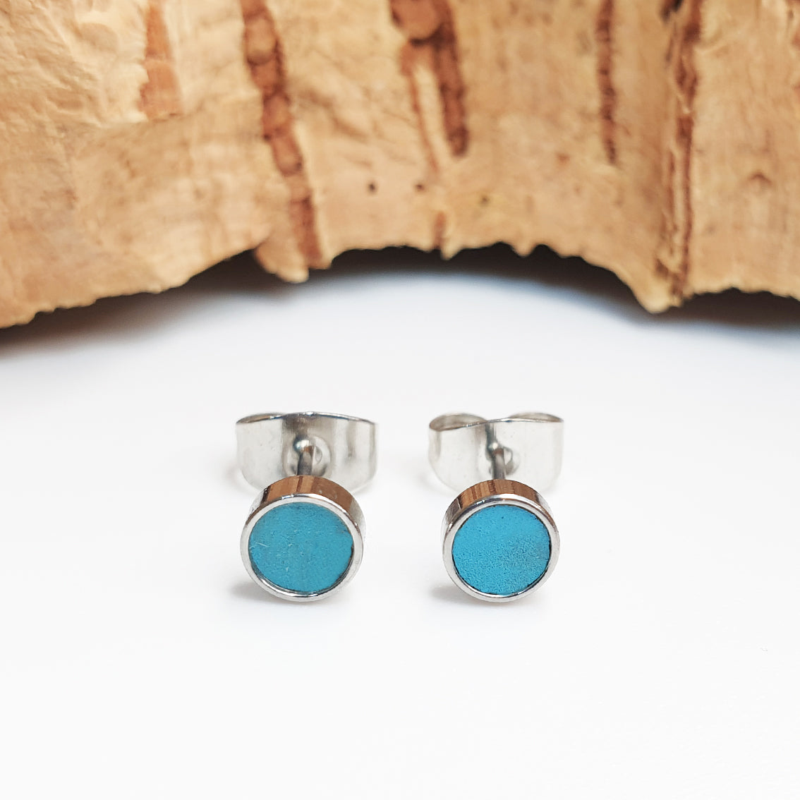 Fabrikk Cork Stud Earrings | Atom Size | Bahama Blue