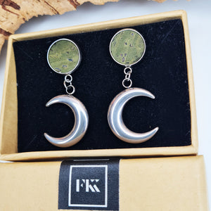 Fabrikk Many Moons Earrings | Army Green | Eco Cork