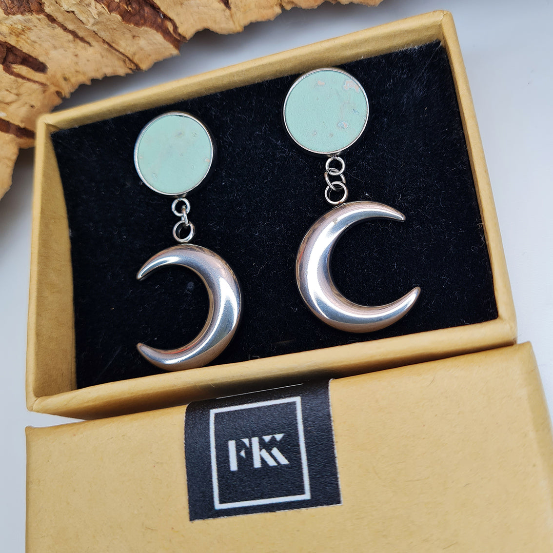 Fabrikk Many Moons Earrings | Mint Green | Eco Cork