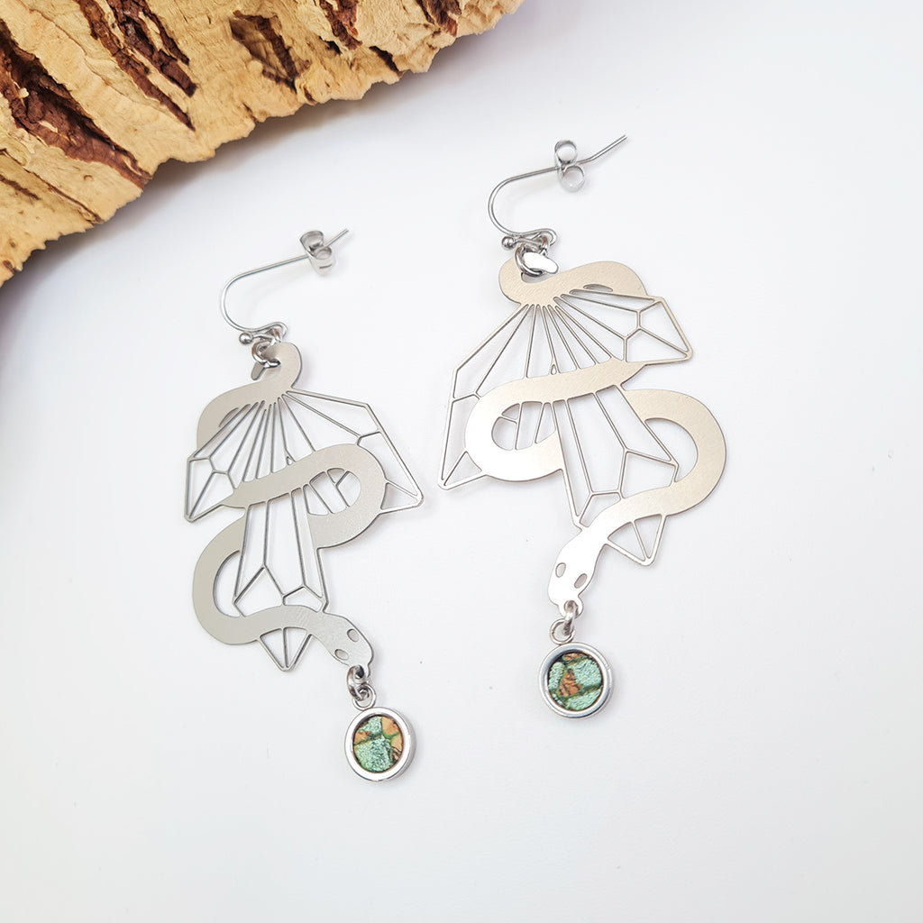 Fabrikk Crystal-Snake Laser-cut Earrings | Eco Cork